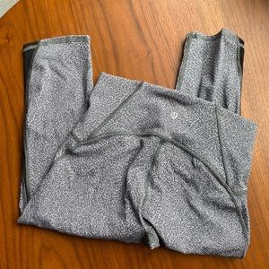Lululemon leggings size 6
